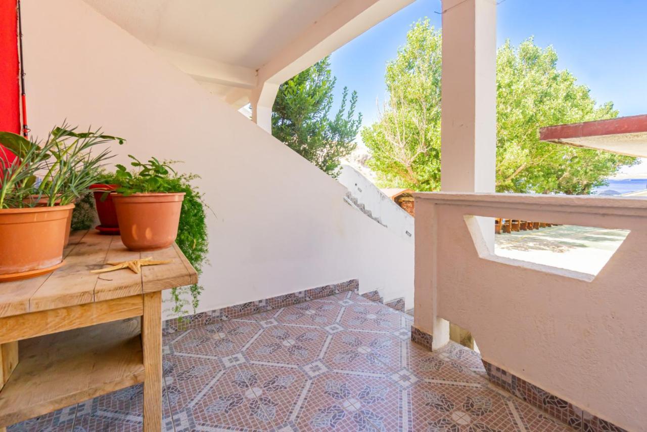 Apartma Jure Lon Metajna